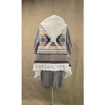 Poncho ekwadorskie - kamizelka ze 100% wełny owczej w odcieniu szarym i brązowym .